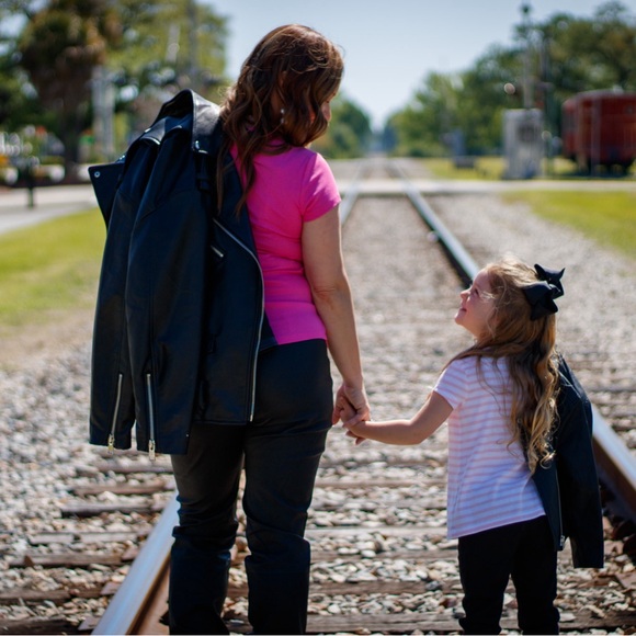 JENZ31321 💜SouthernSheShed Is Live & Open! - Picture 5 of 16